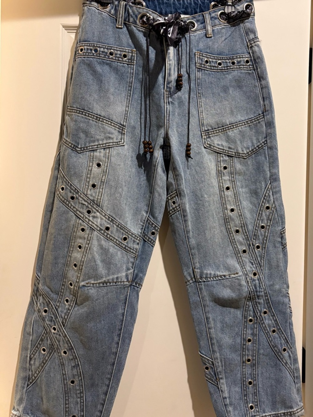 Oli & Hali Light Wash Embellished Cropped Jeans - Picture 9 of 10